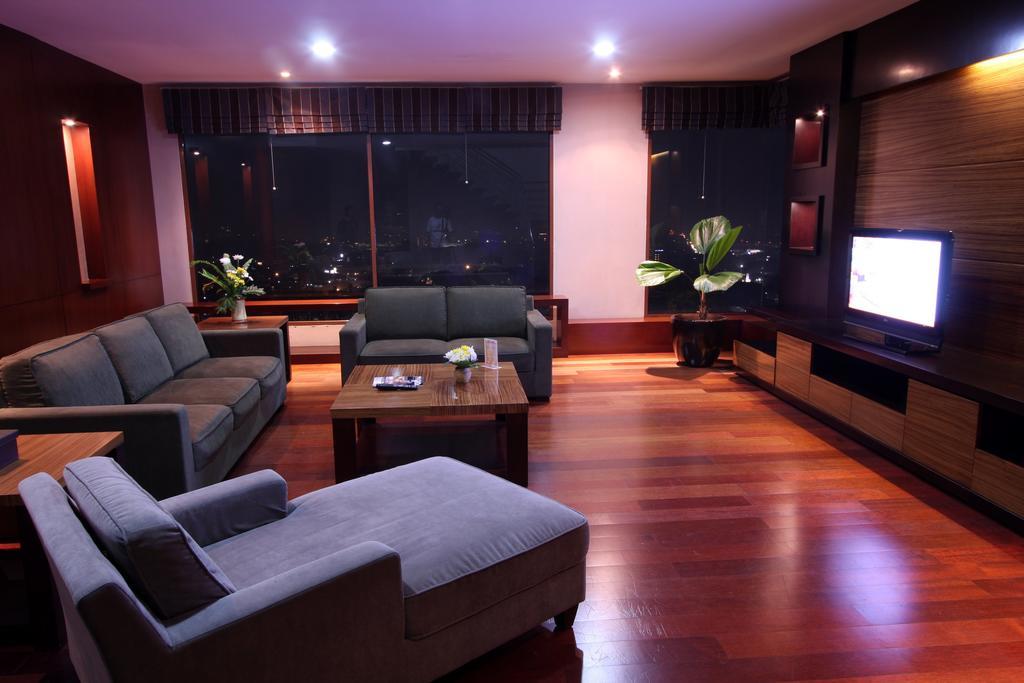 Grand Setiabudi Hotel Bandung Szoba fotó